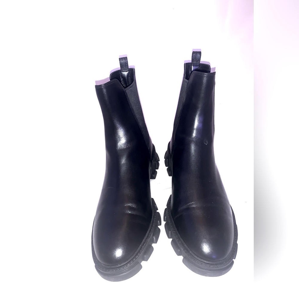 Michael Kors black leather ankle boots